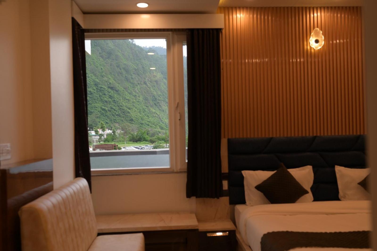 Hotel Udit Inn Rudraprayāg Exteriér fotografie